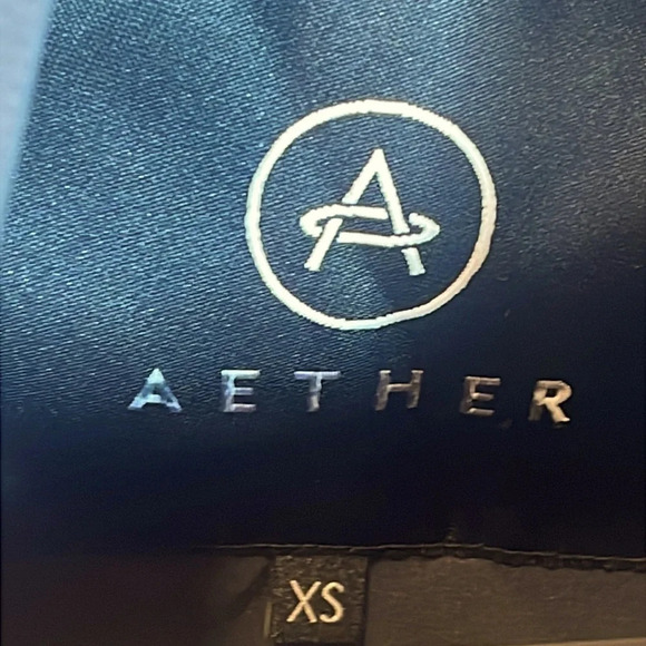 Aether Men's Realm Jacket in Graphite size XS - Picture 5 of 14